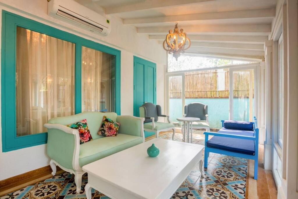 White Banyan Beach Villa, Candolim By The Acacia Villas エクステリア 写真